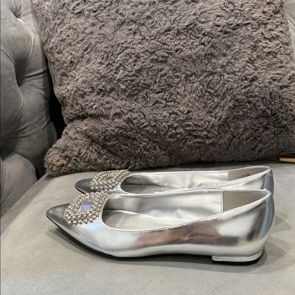 Nine West Silver Heels with Rhinestone Embellishment - Picture 3 of 4